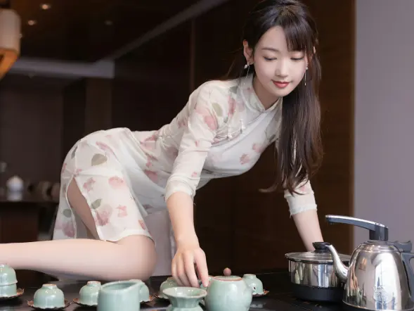 陆家嘴三件套拍摄机位到底怎么选？金茂大厦大堂藏着神仙角度